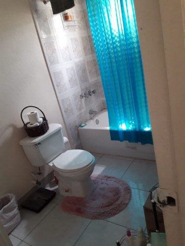 IRONSHORE..UNFURNISHED 3 Bedroom 2 Bath For Rent  