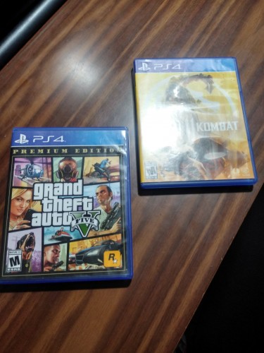 Grand Theft Auto V Ps4,  And Mortal Combat Eleven