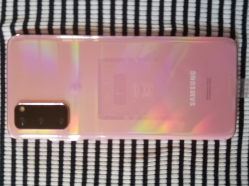 Samsung Galaxy S20 5G Open 128GB + Free Case