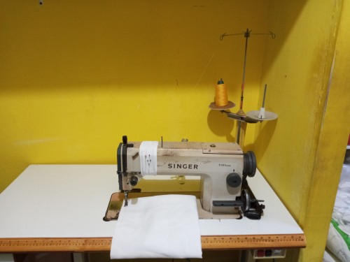 Singer Straight Stitch Sewing Machine