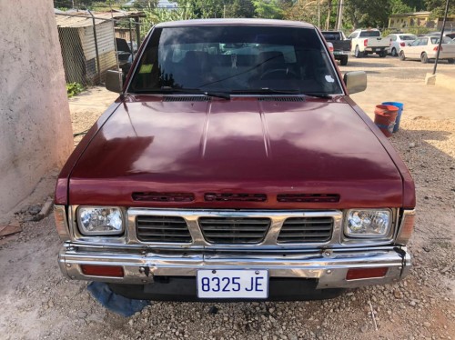 Nissan Pick Up Van