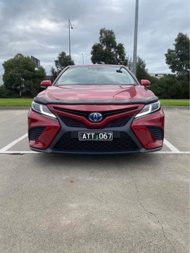 2018 Toyota Camry Sports Hybrid 