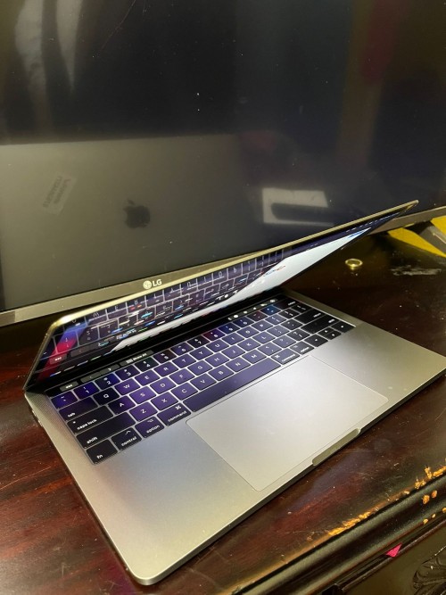 2017 13 Inch Apple MacBook Pro