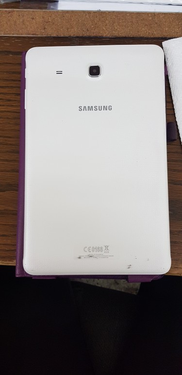 Samsung Tab E 10