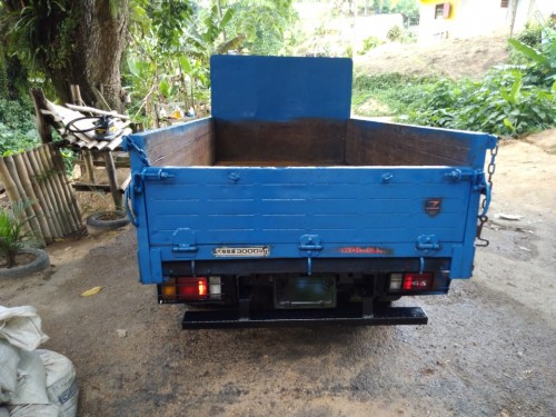 2005 Toyota Hino Dutro Flat Bed 3 Ton Truck