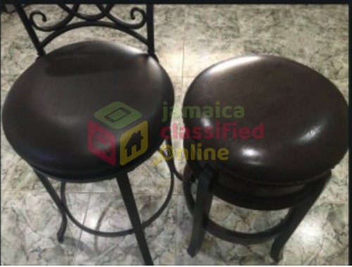 2 Swivel Seater Stools For Islands & Counters