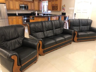Leather 3 Piece Couch Set (black)