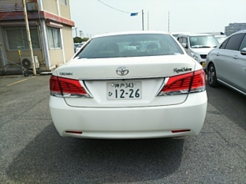 Toyota Crown Royal Saloon 2012