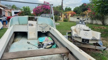 15ft Warren Craft Boat With Trailer Carrier