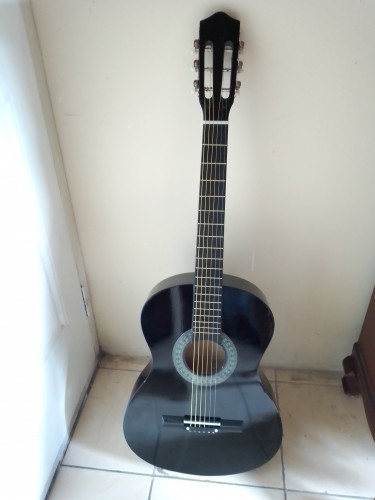 Brand NEW GUITAR+Case,extra String+STRAP Sale! 