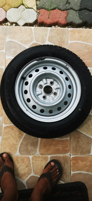 Single Rim And Tyre For Sale New