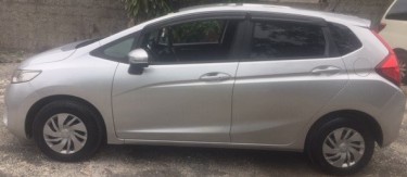 2015 HONDA FIT (NEWLY IMPORTED)