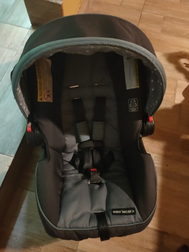 Baby GRACO Car Seat FOR SALE
