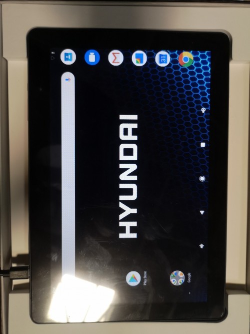 Hyundai Tablet