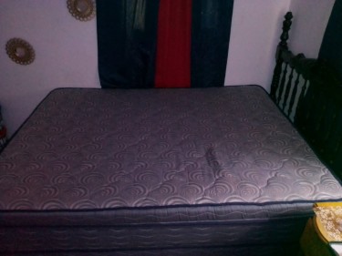 Queen Bed Top And Bottom