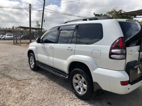 2005 TOYOTA PRADO