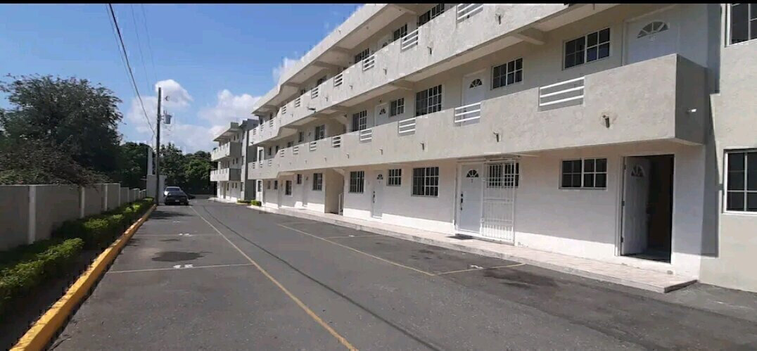 UNFURNISHED 1 Bedroom Apartment For Rent