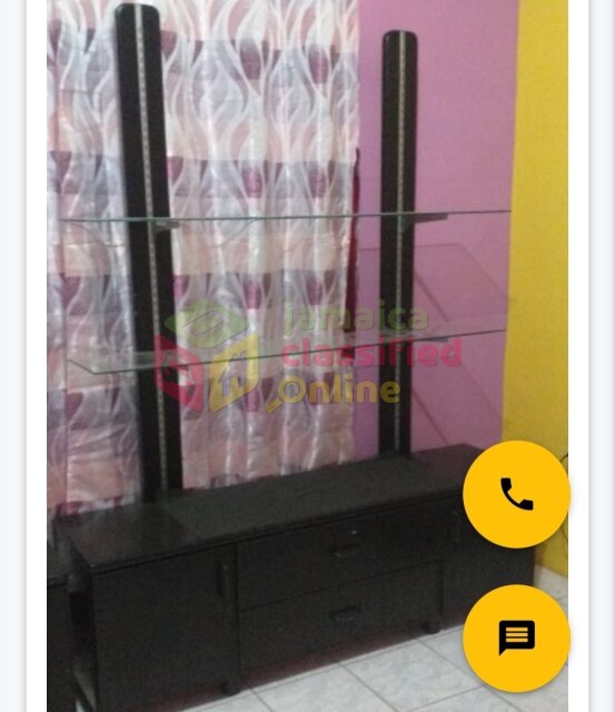 Display/dresser