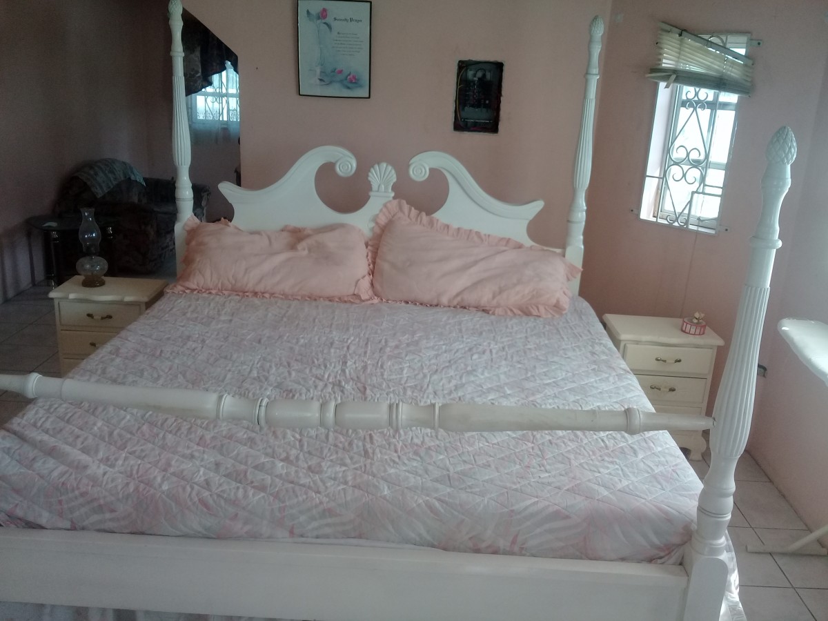 used white bedroom furniture set