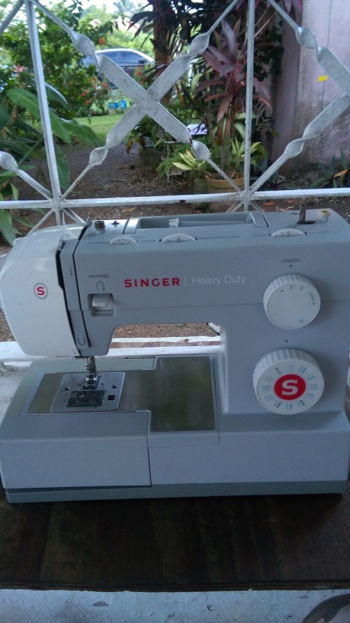 Singer Sewing Machine Heavy Duty