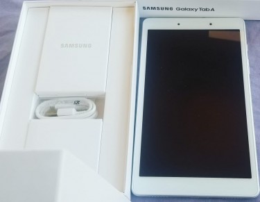 Samsung And Amazon Tablet 