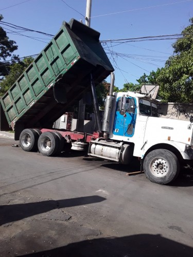 1995 Freightliner 444 Cummins Engine, Tipper Truck