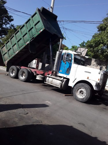 1995 Freightliner 444 Cummins Engine, Tipper Truck