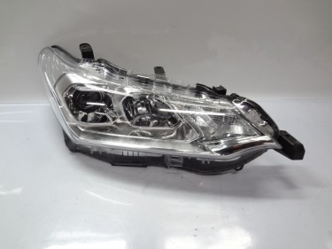 2015 Toyota Fielder NKE165 Genuine Right Headlight