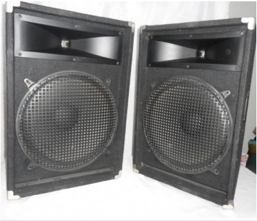 For Sale A Pair Of Pyle Pro 15inch Powered Speaker