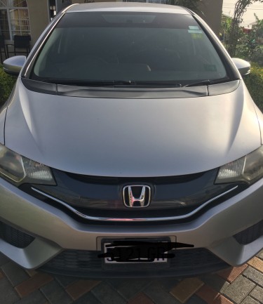 PRICE DROP, MUST GO!!! 2015 Honda Fit Lady Driven 