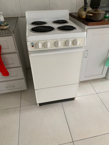 4 Burner Electric Stove