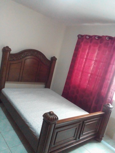 Barkley Square Queen Size Four Poster Bed