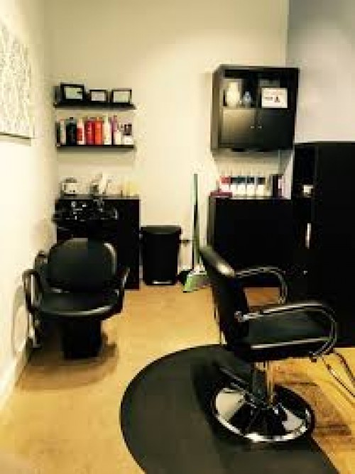 Hairdressing Boothe For Rent