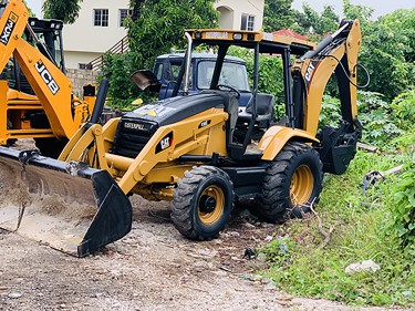 CAT AND JCB BACKHOE FOR SALE