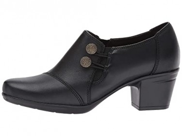 Clarks Leather Shoes For Women - Size 9