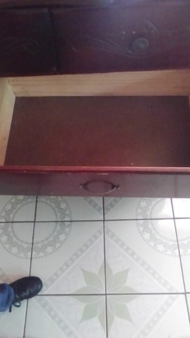 7-drawer Dresser