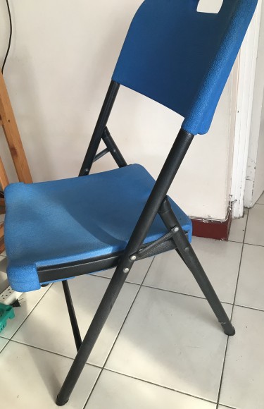 Mustgob4wednesday: Folding Chair