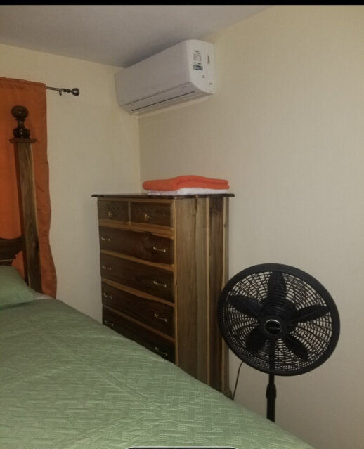 Airbnb 1 Bedroom Flat