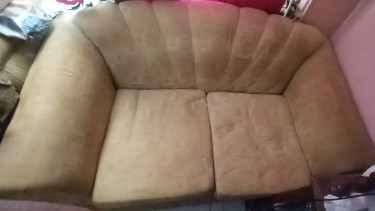 3 Pcs Couch + 1 Hassock 