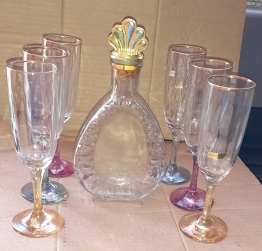 Crystal Wine Container With Glasses