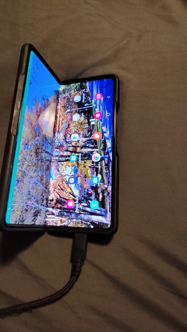 Samsung Galaxy Z Fold 3 USED