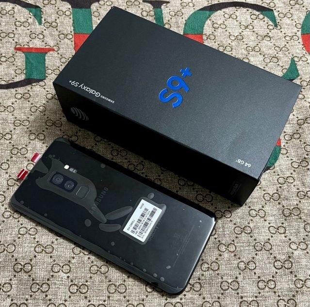 BRAND NEW IN BOX Samsung Galaxy S9+Black