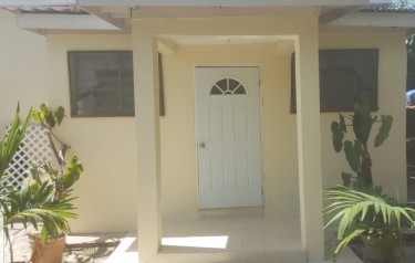 1 Bedroom, Self Contained Unfurnished House