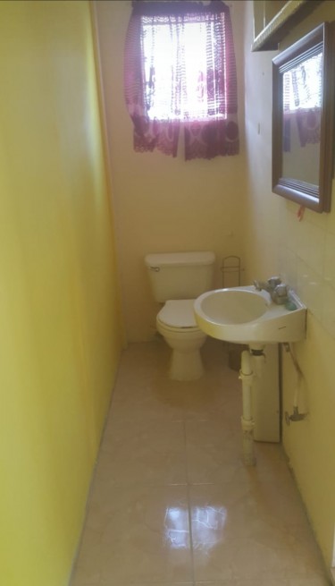 1 Bedroom, Self Contained Unfurnished House
