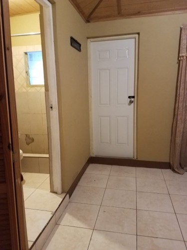 1 Bedroom & 1 Bathroom