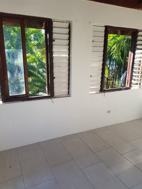 1 Bedroom Self Contained In Mona
