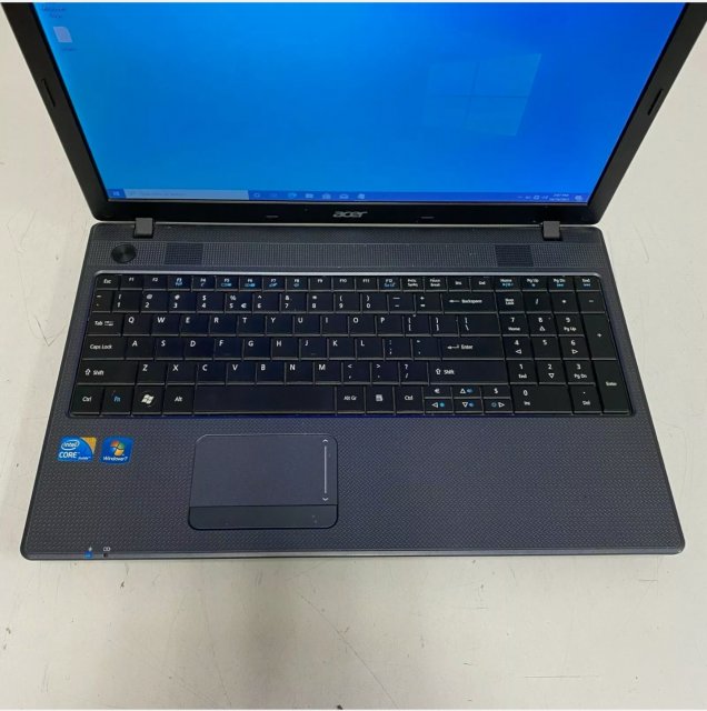 ACER LAPTOP IN GREAT CONDITION