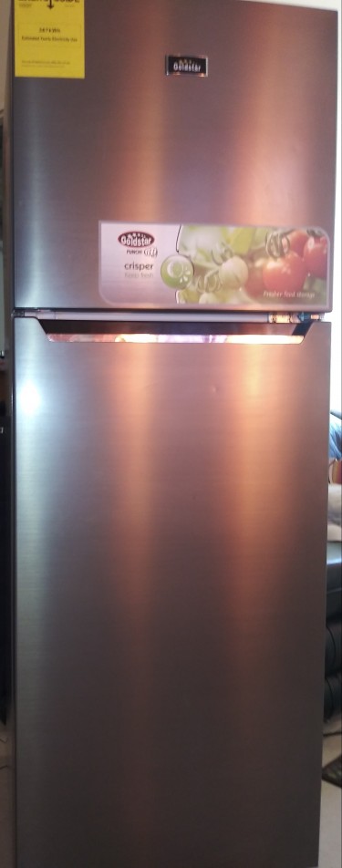 9.8 Cub No Frost Fridge For Sale Like Brand New