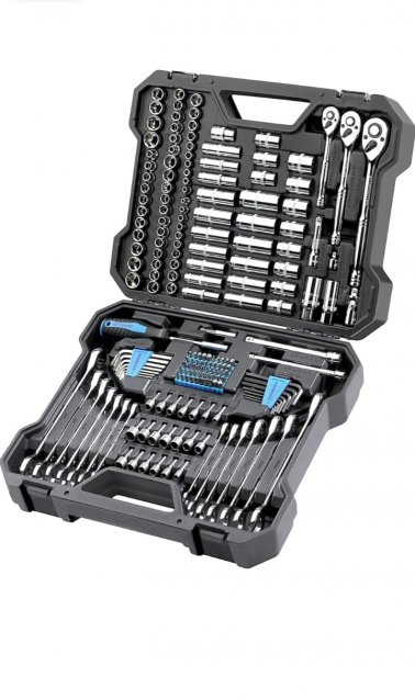 200 Piece Socket Set With Extensions