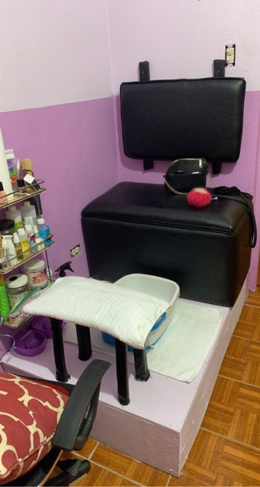 Hairstylist, Nail Tech & Barber Stations Available